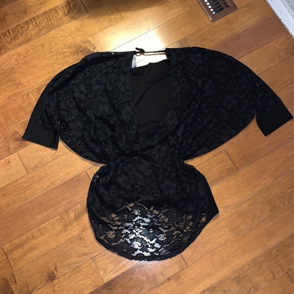 Parasuco Lace Top - Picture 1 of 6